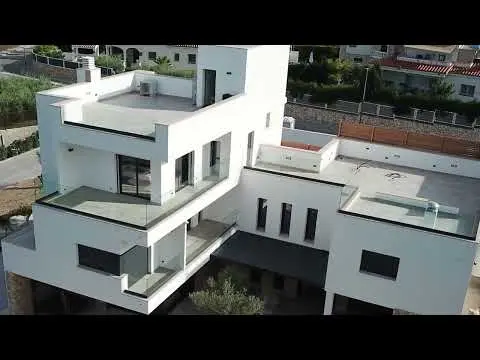 Instal·lació de baranes de vidre d'exterior