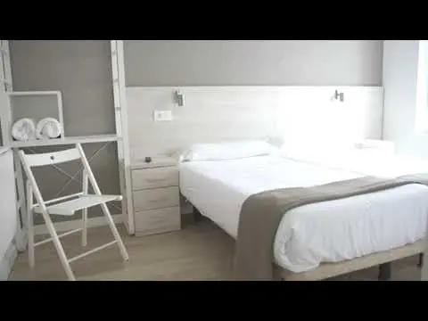 Happy Hostal Carrales en Burgos. Hostal en Burgos.