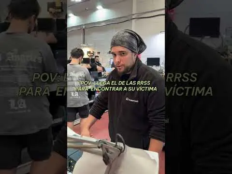 El de RRSS viene a GRABAR y necesita una VÍCTIMA 😈