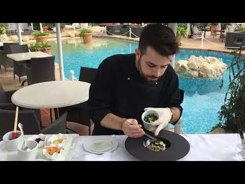 Esturión delicioso preparado por el chef "Adrian Moratal" - Restaurante Puerto Blanco en Calpe