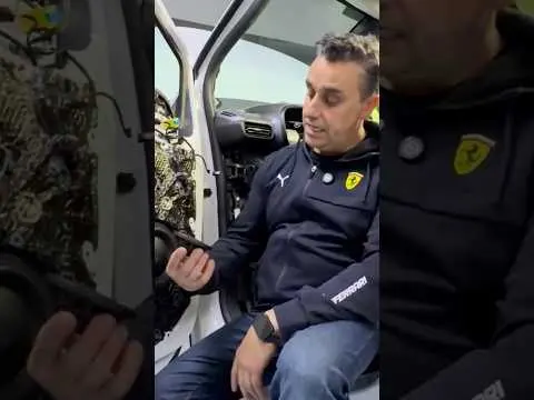 C. Berlingo & Audiotec Fischer