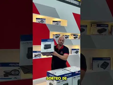 ¡Gana una Alpine Halo 11 en el Salón del Automóvil! Participa con tu foto y llévatela a casa 🙌
