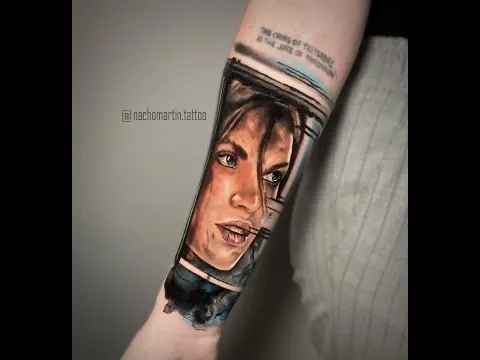 TATUAJE A COLOR DE TOMB RAIDER , desde la idea hasta el resultado final.