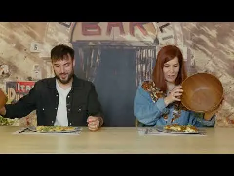 ¿De qué crees que está rellena esta pasta? - La Mafia se sienta a la mesa