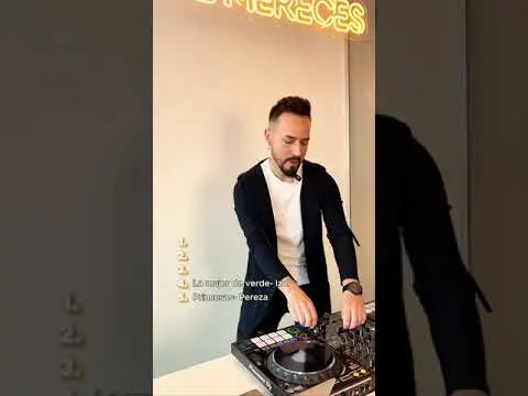 TOP 5 CANCIONES QUE TODO EL MUNDO CANTA EN UNA BODA