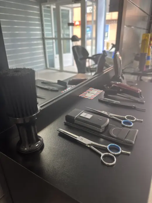 Peluqueria & Barberia Aciama