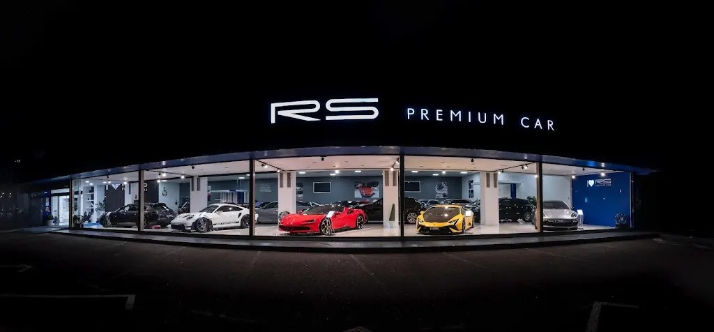 RS Premium Car