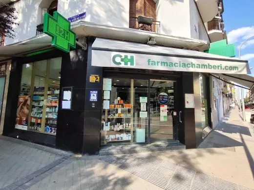 Farmacia Chamberi - Ldo. Mario Esquivias | Farmacia y parafarmacia en Madrid
