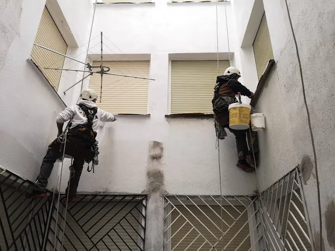 VERTICALES VASCOS Y SERVICIOS DE REHABILITACION S.L