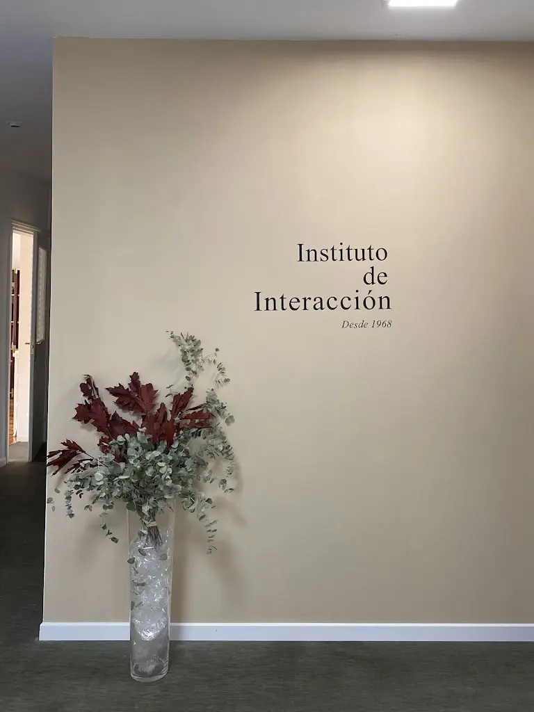 Instituto de Interaccion y Dinamica Personal