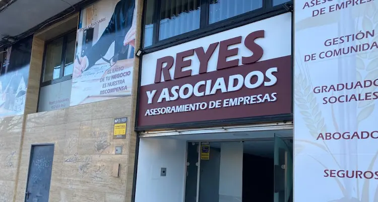Reyes y Asociados