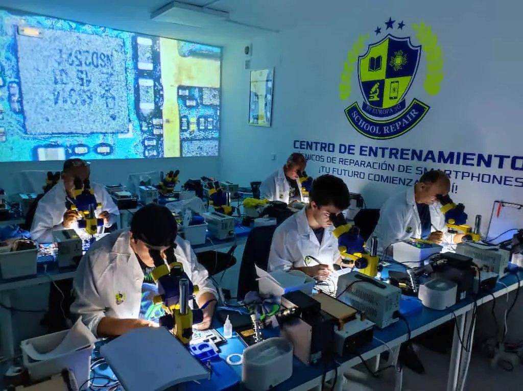 Europa 3G Madrid | Reparacion de moviles. Especialistas en iPhone - Samsung