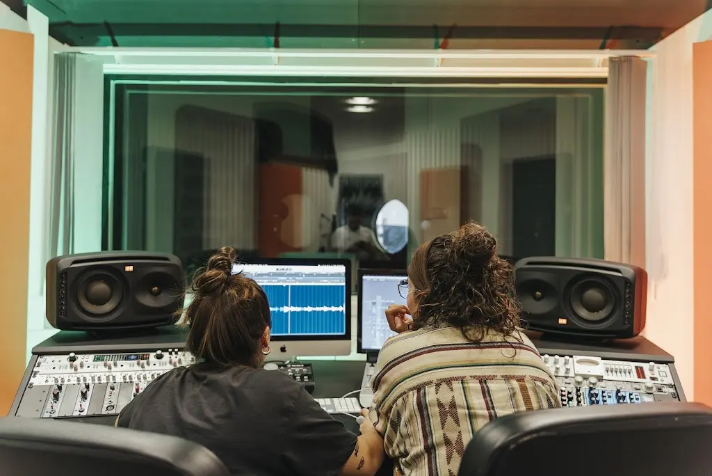 Eumes * Escuela de musica avanzada y sonido
