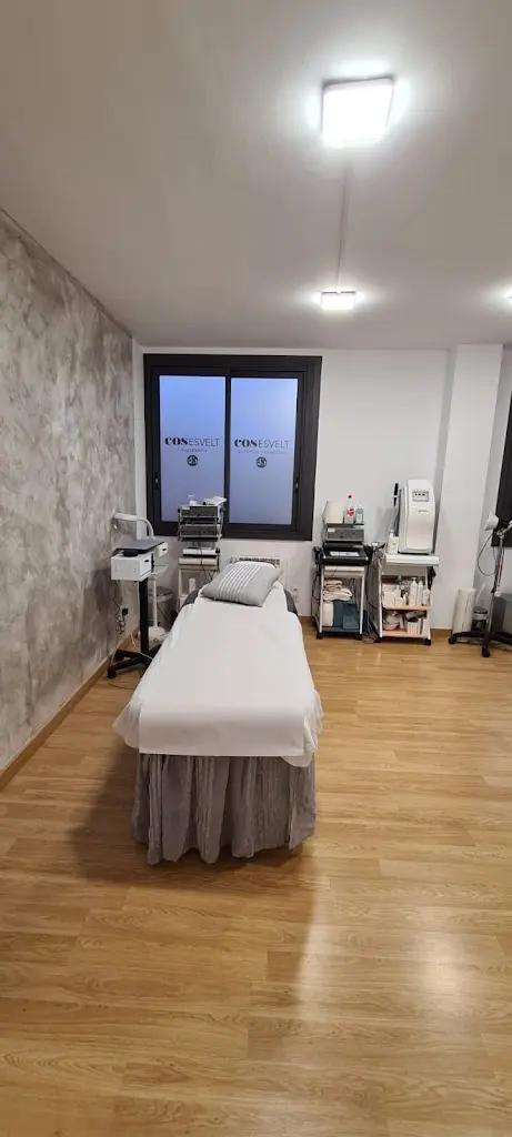 Centro Fisioestetico Cos Esvelt (Fisioterapia en Barcelona - Estetica en Barcelona)