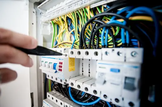 AlgarSolutions Informatica y Electricidad, S.L.