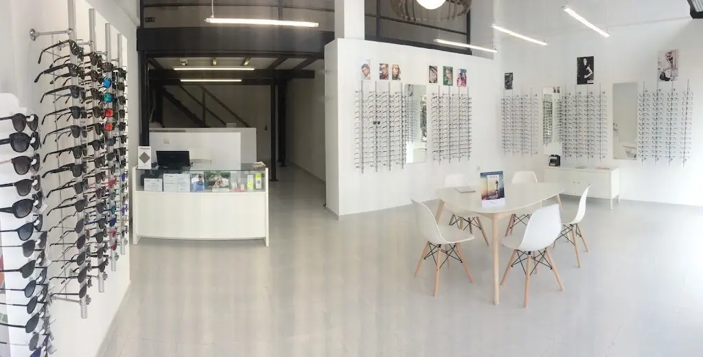 LAOPTICA terapia visual orto-k