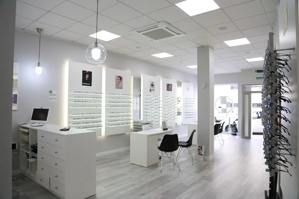 Centro Optico Jorge Ortega en Alcala de Guadaira - Sevilla