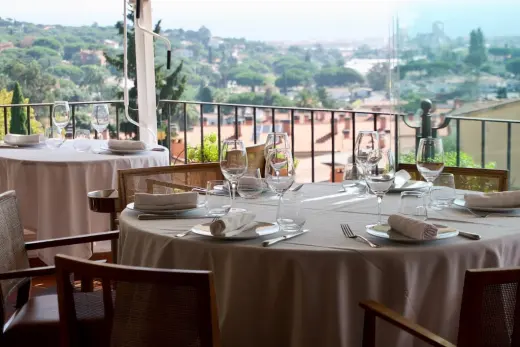 Restaurant i Hotel Boutique "Hostal de la Placa" a Cabrils