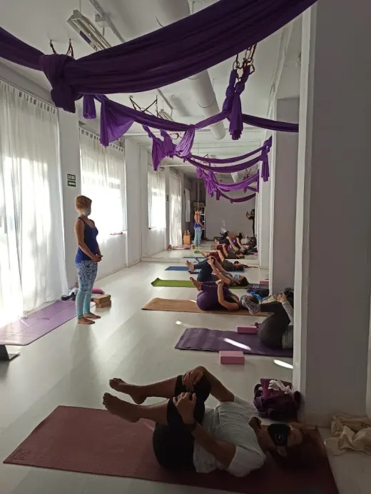Diwali Yoga y Estetica INDIBA | Aeroyoga en Madrid