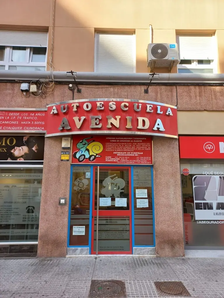 Autoescuela Avenida