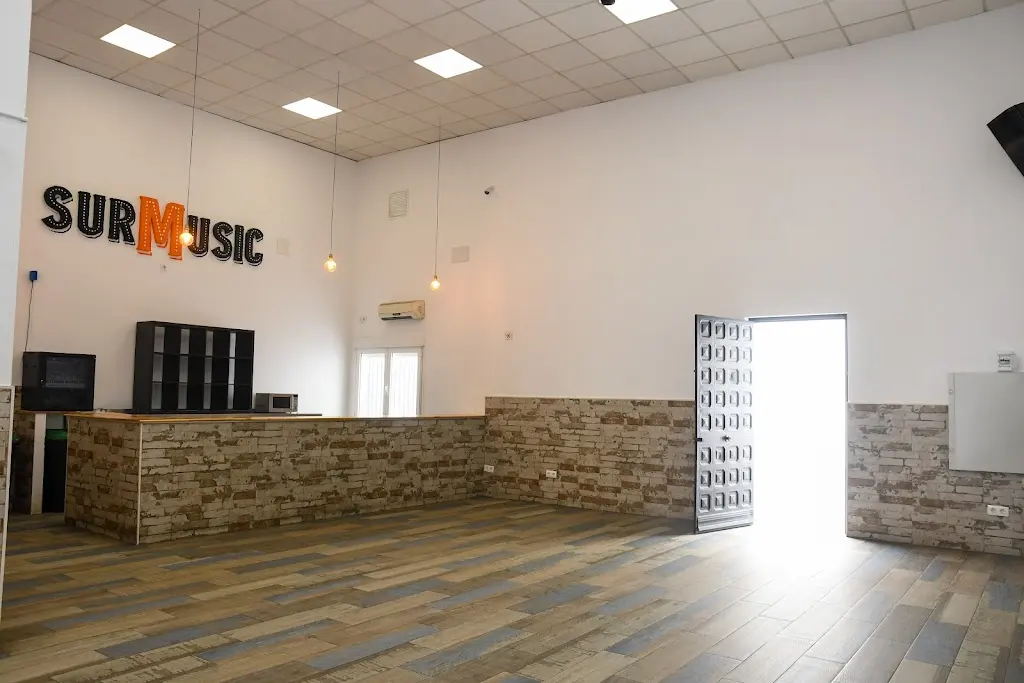 surMusic Sevilla | Local para celebraciones | Representacion artistica | Produccion de Eventos
