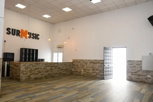 surMusic Sevilla | Local para celebraciones | Representacion artistica | Produccion de Eventos