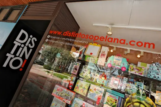 DISTINTO! Jugueteria educativa