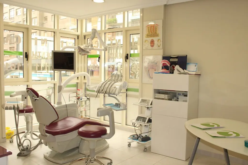 Centro Dental Elorza. Dres. Ma Jose Alvarez y Pablo G. Alvarez