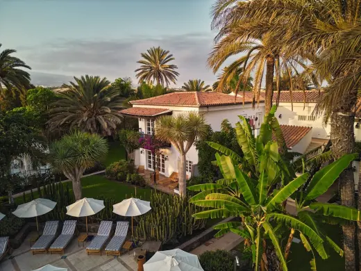 Seaside Grand Hotel Residencia