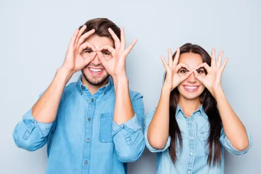 OPTICA CONTACTOLOGIA Y AUDIOLOGIA COLOM