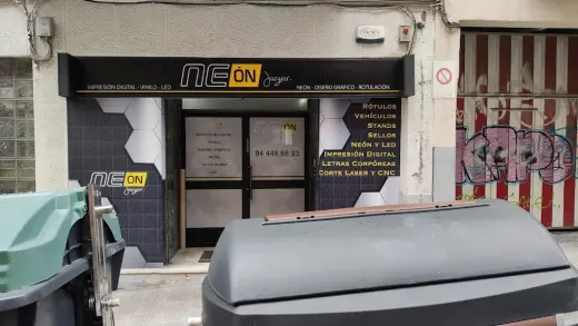 ROTULOS LUMINOSOS NEON JAGUAR Bilbao