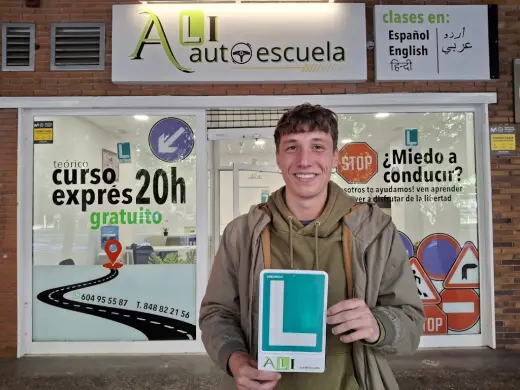 ALI AUTOESCUELA