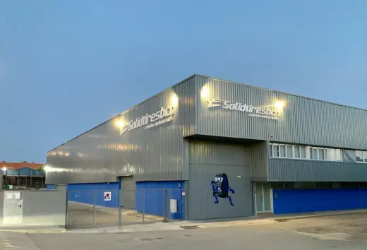SolidTiresBcn Ruedas Industriales, Manutencion y Macizado de Neumaticos