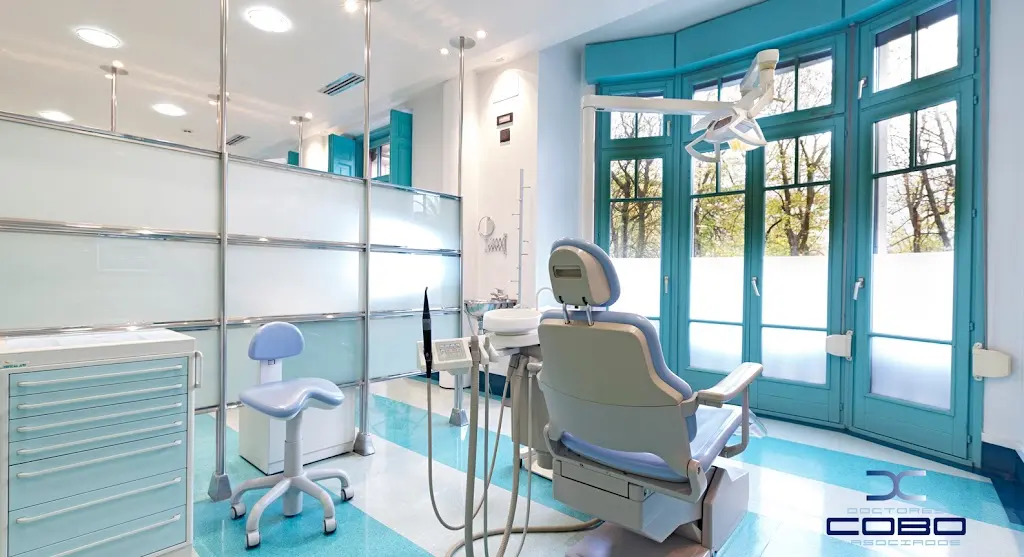 Clinica Dental Doctores Cobo y Asociados
