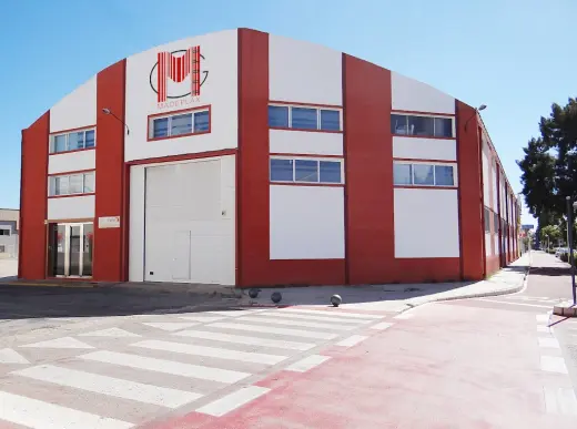 GRUPO MADEPLAX. Espana