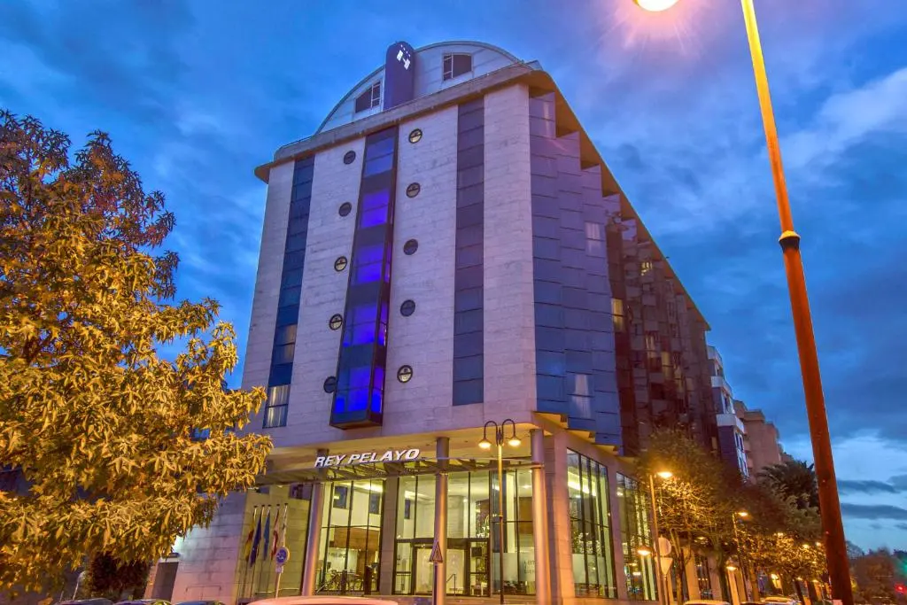 Hotel Zentral Rey Pelayo