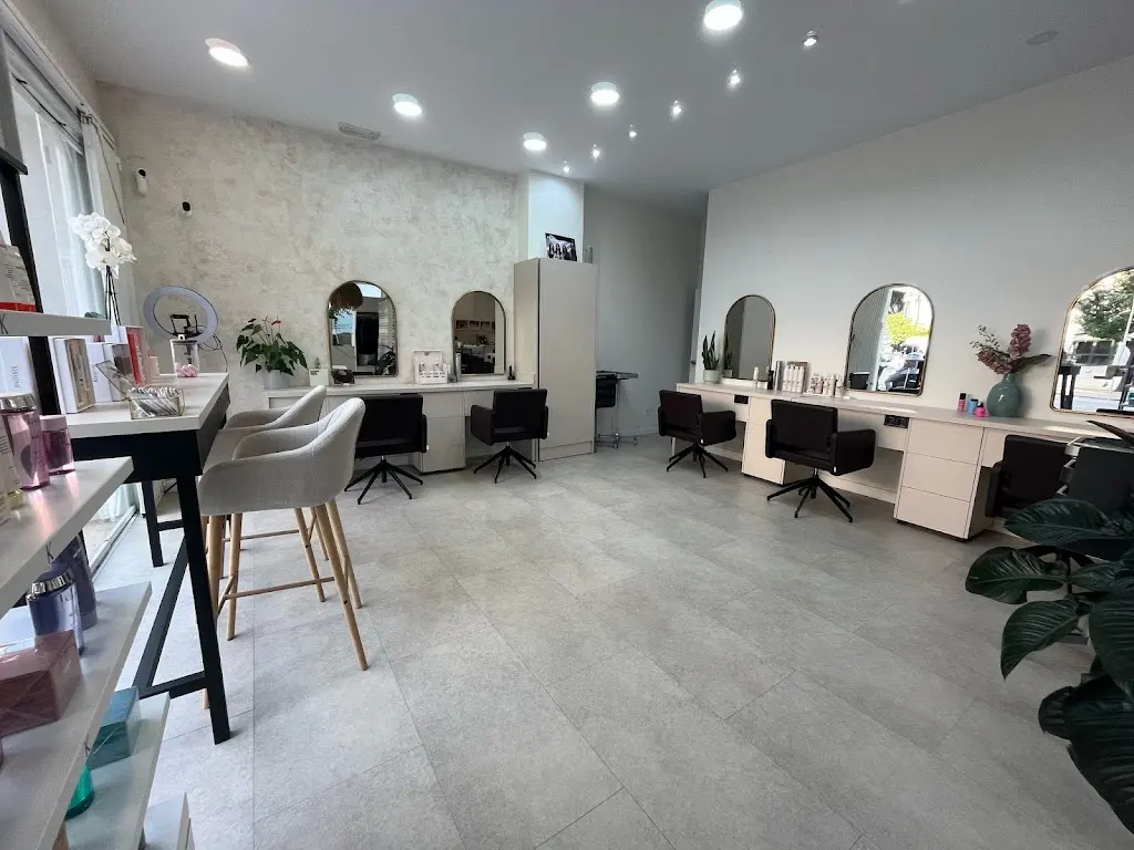 SALON BEAUTIQUE HAIR
