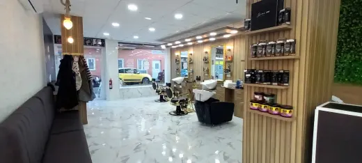 BARBERSHOP LA FAMA FUENLABRADA