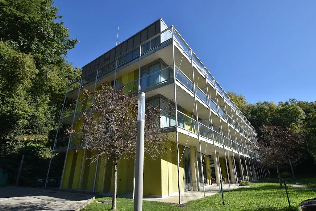 Uba Ostatua