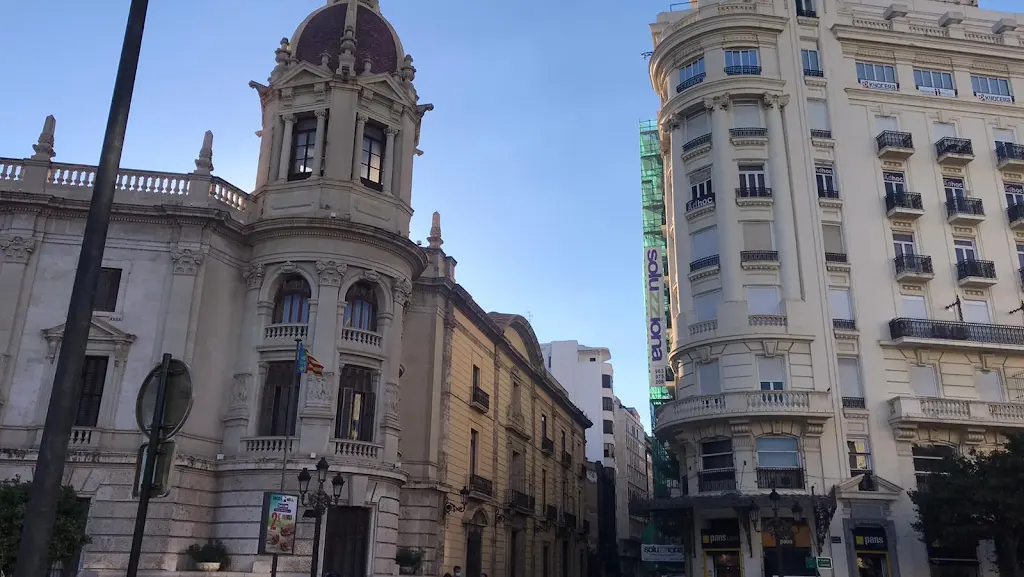 Soluzziona Mantenimiento de edificios S.L.