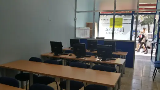 Autoescuela La Paz