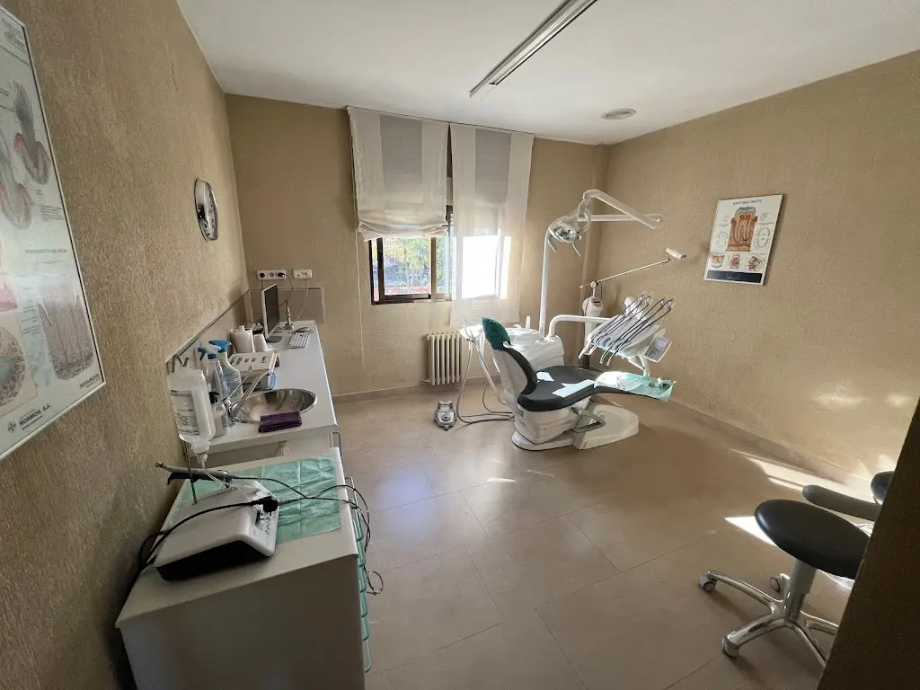 Clinica Dental Dr. Juan Carlos Morales Ruiz