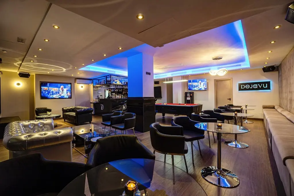 Dejavu Cocktail Bar