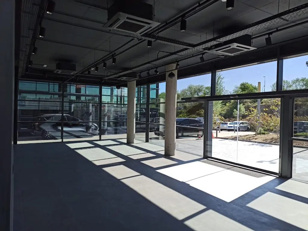 EDCM Proyectos y Obras S.L.