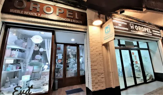 Mobiliario & Decoracion Oropel