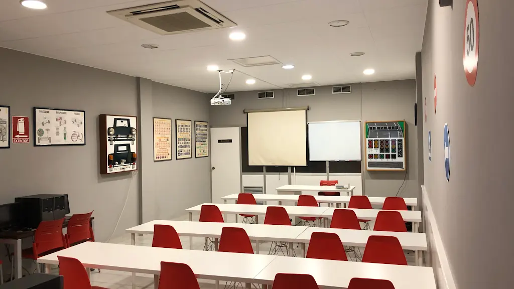 Autoescuela Europalloret
