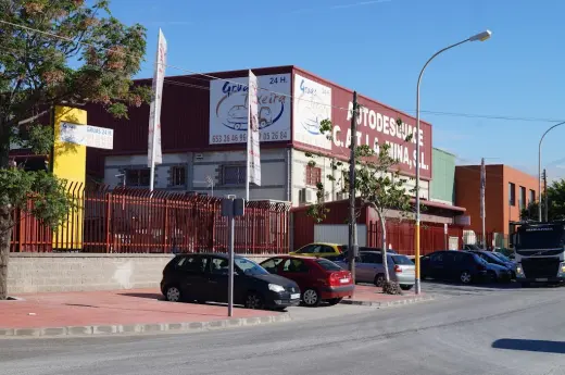 Autodesguace C.A.T. La Mina