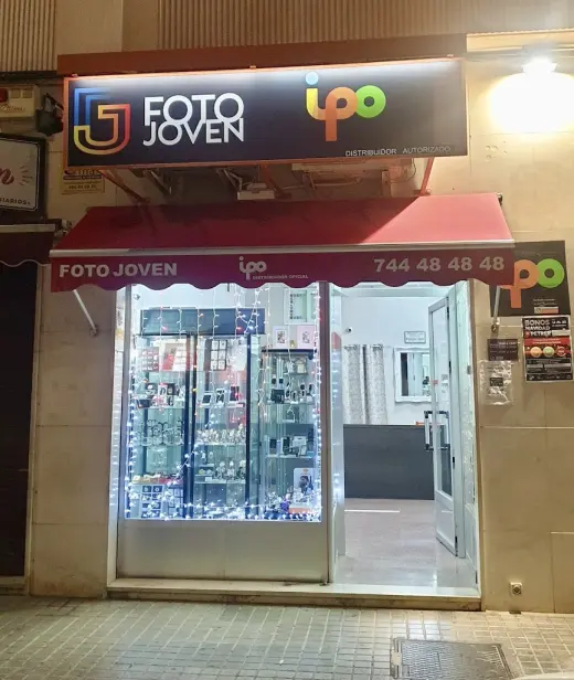 Joyeria Foto Joven