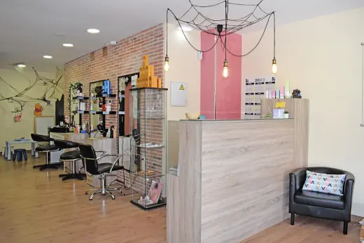 Peluqueria y Estetica Sole Solo