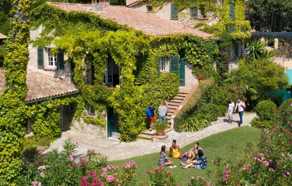 Bonjour en France! Estancias en Francia